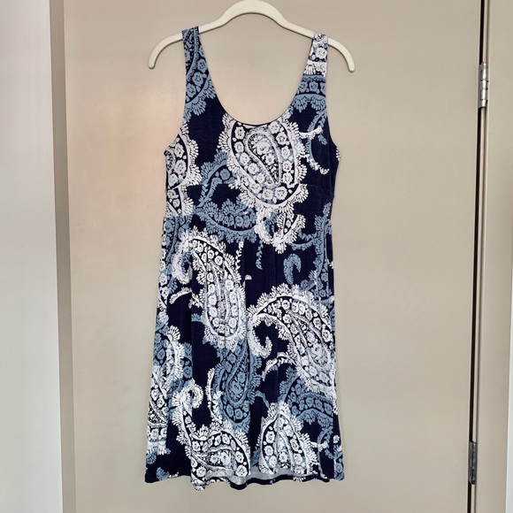 ✨Pretty Blue & White Paisley Dress✨ - Picture 2 of 2